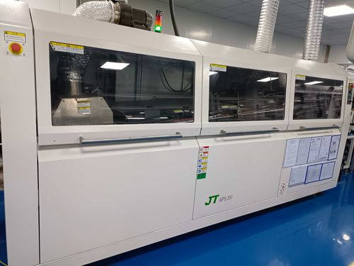 Späteste Unternehmensnachrichten ungefähr Der Unterschied zwischen Rückflusslöten und Wellenlöten in der PCB-Bauart